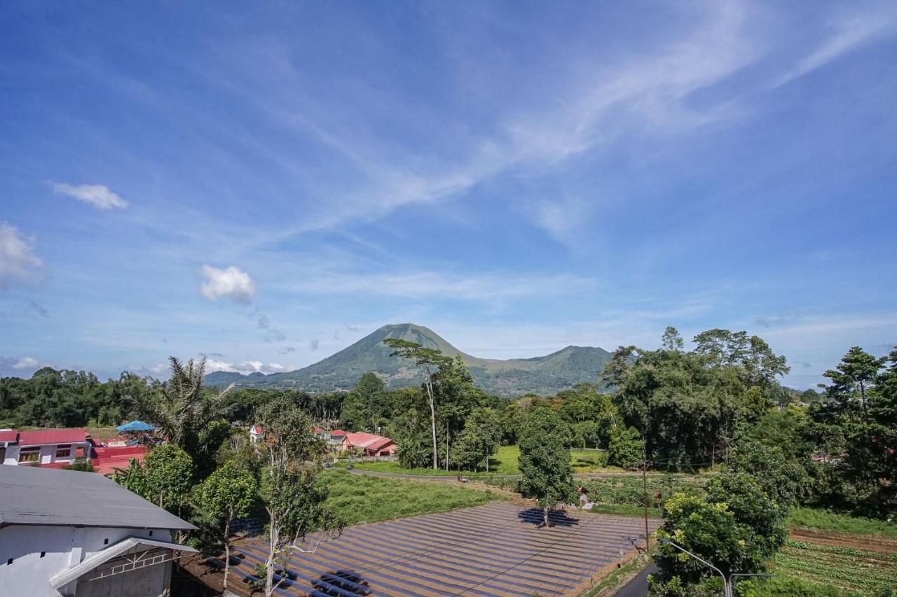 Hotel Villa Emitta Tomohon Exteriér fotografie